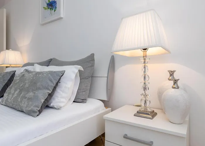Elegance Duplexes By Monte Aria